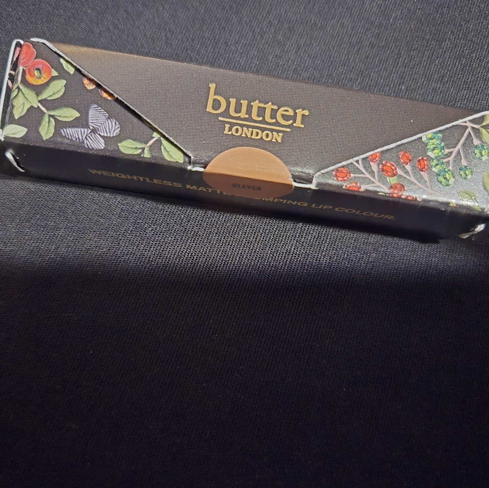 butter LONDON Matte Plumping Lipstick - Warm Tan (Clever)